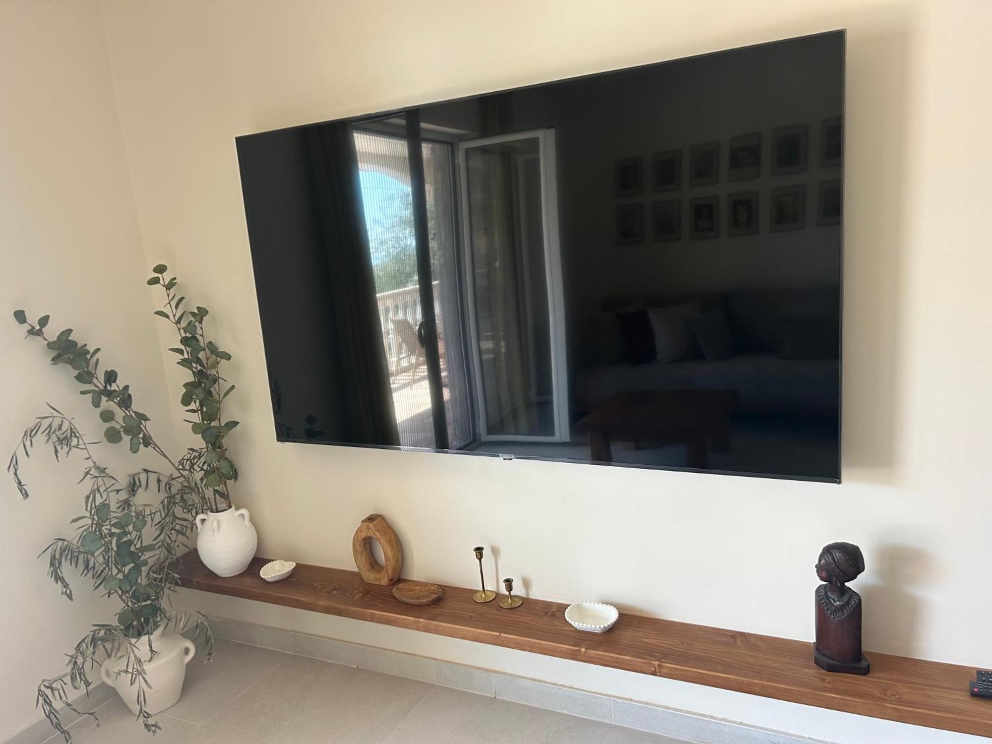 Steps To 3 Bedrooms 2 Bathrooms 2 Kitchens With A Terrace - 2 Parking Spots - Sea View Apartament