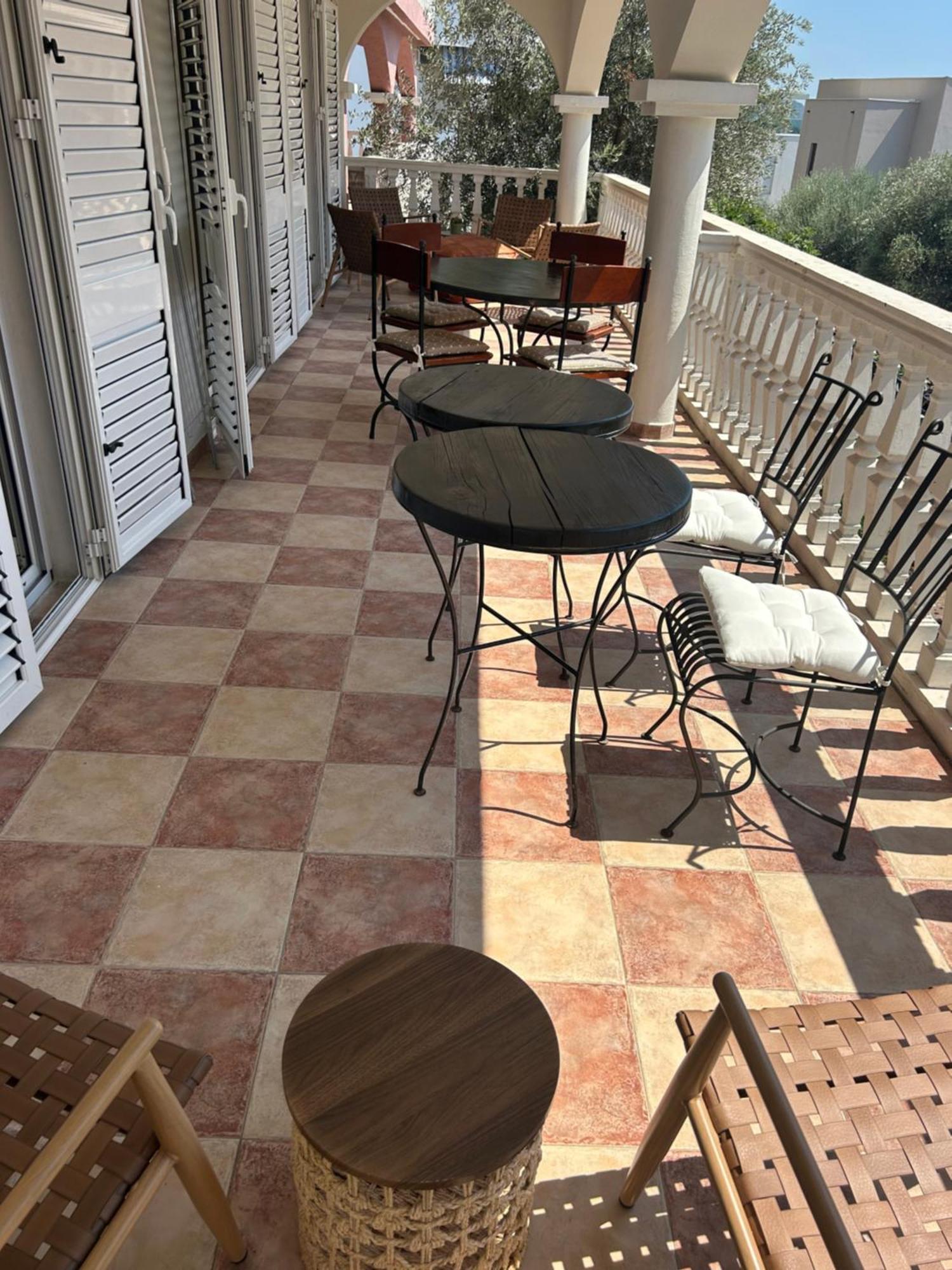 Steps To 3 Bedrooms 2 Bathrooms 2 Kitchens With A Terrace - 2 Parking Spots - Sea View * Sveti Stefan