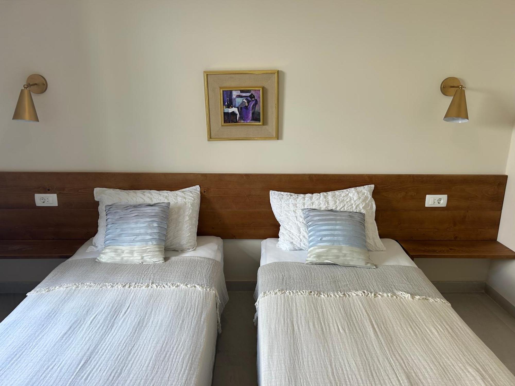 Apartament Steps To 3 Bedrooms 2 Bathrooms 2 Kitchens With A Terrace - 2 Parking Spots - Sea View Sveti Stefan